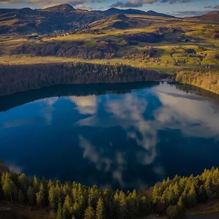 T2 De Charme Au Mont-dore Avec Parking Et Wifi - Fr-1-415-176 Apartamento *